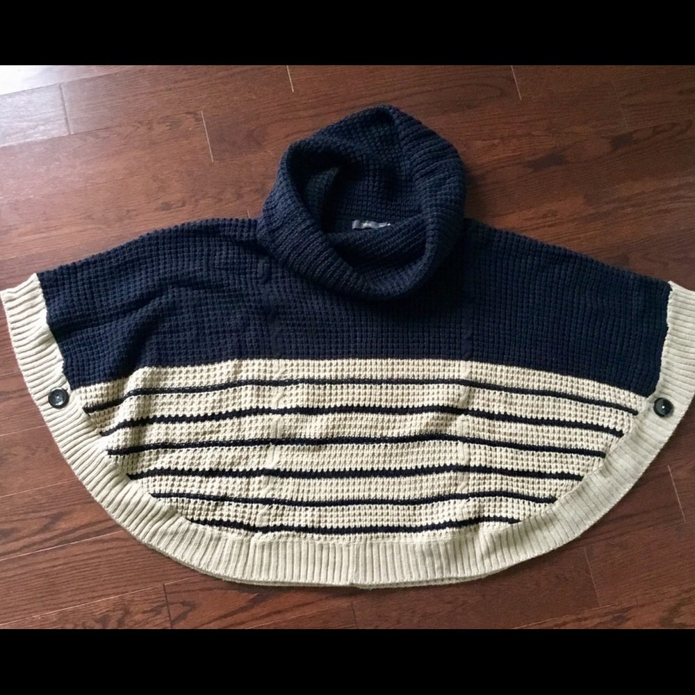💰 Sweater Shawl